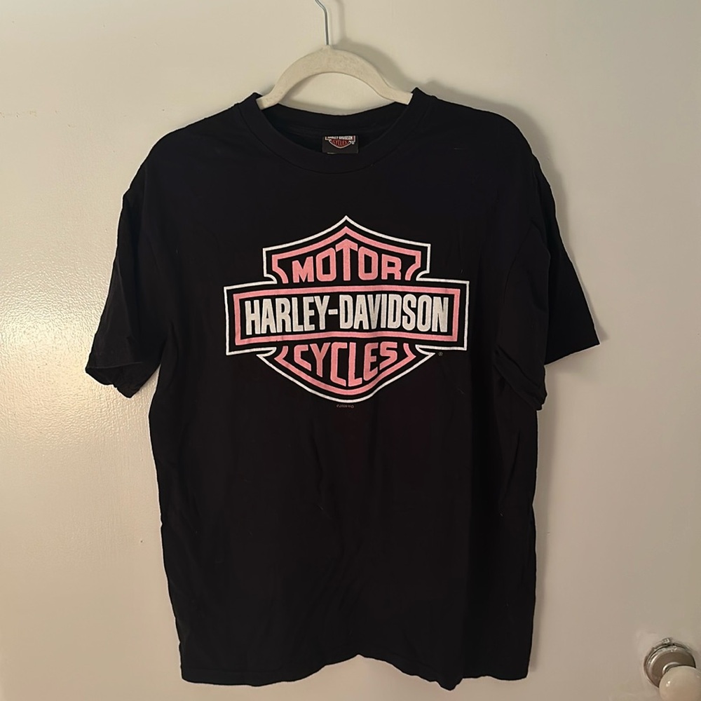 Harley Davidson Las Vegas, NV Black & Pink T shirt crew neck